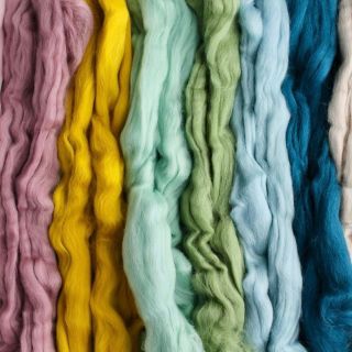 Když jsem vybírala nové česance, tyhle odstíny mi doslova zastavily dech. Jemná růžová, slunečná hořčice, svěží mentol,...